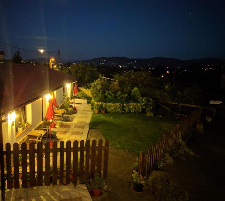 Quintueles Apartamentos Rurales Knicasia מראה חיצוני תמונה